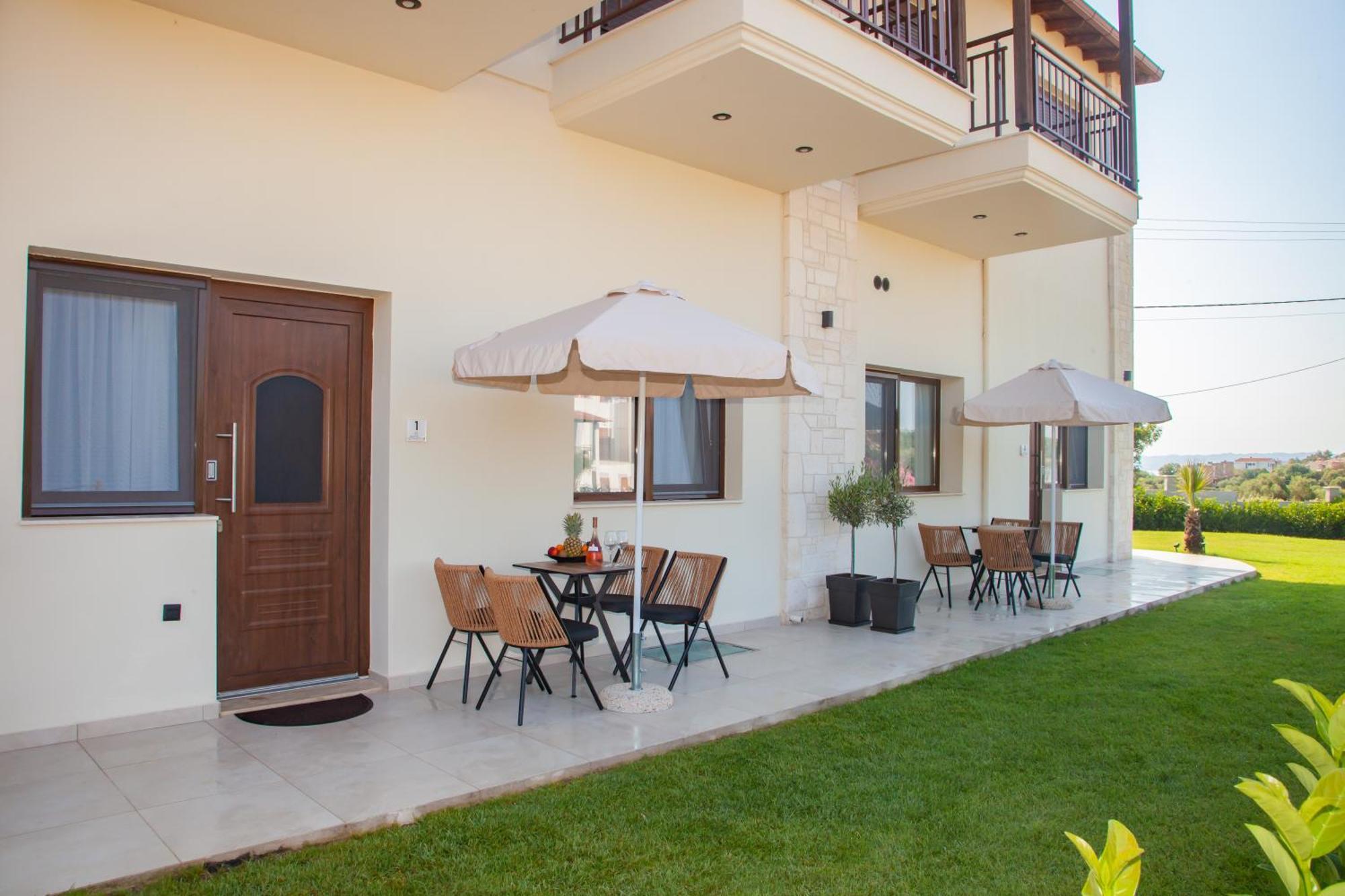 Kotinos Apartment *